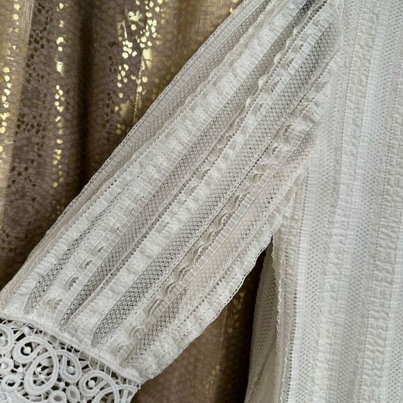 Express Ivory Lace Embroidered Quarter Sleeve Bodysuit Small - Picture 7 of 9